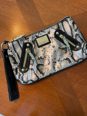 Betseyville wristlet bag clutch Excellent